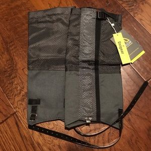 NEW Leg Gaiters Small